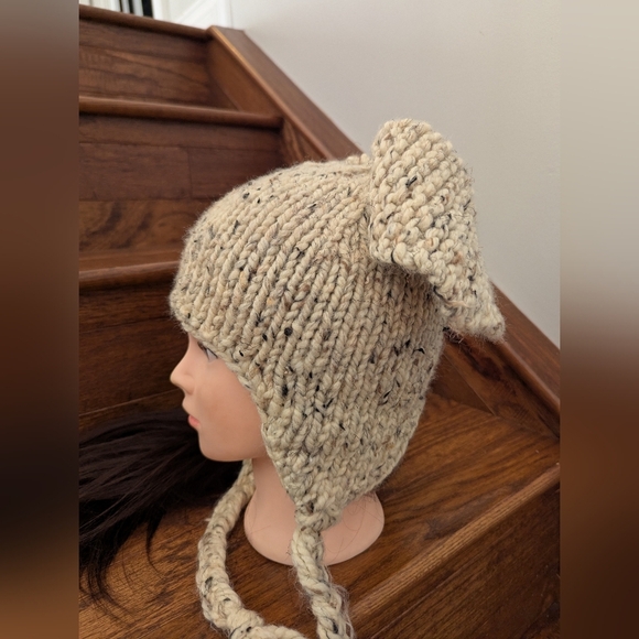 Hand Knit Rabbit Hat Adult OS Wool Blend Cream With Black Accents - Picture 3 of 8